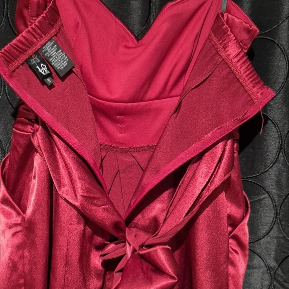 Love Tease Elegant Red Strapless Dress - Picture 3 of 5